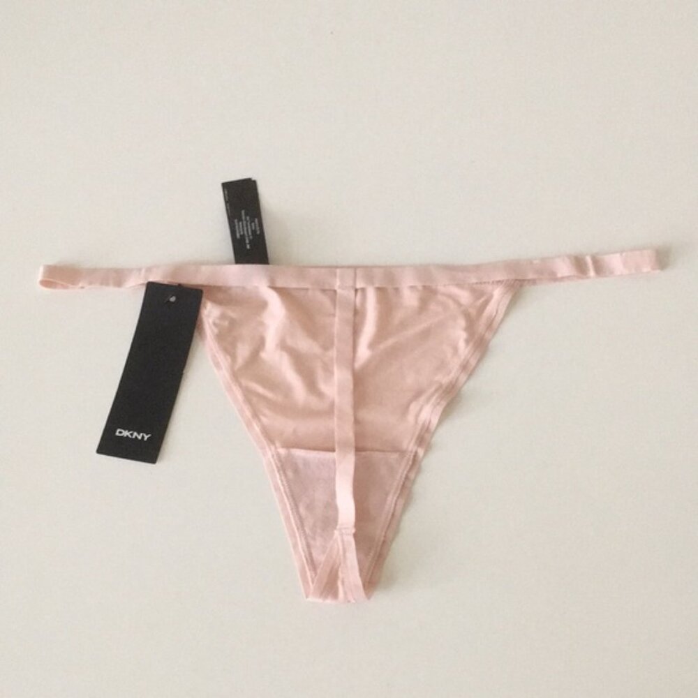 DKNY Active Comfort String Thong Blush/Natural XL